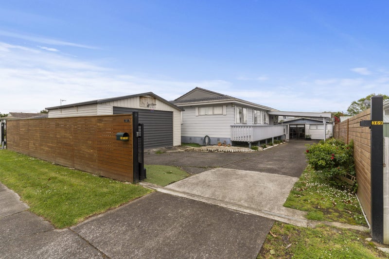 Image 1 of 30