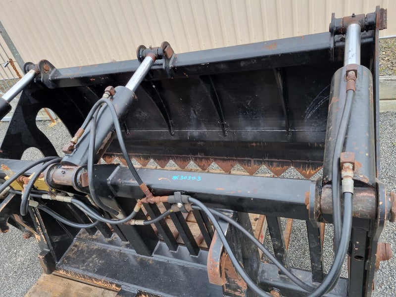 Rata Shear Grab Carousel 2