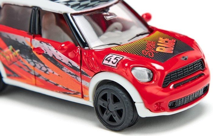 SIKU 6504 Mini Countryman Craftwork Model - Race Carousel 1