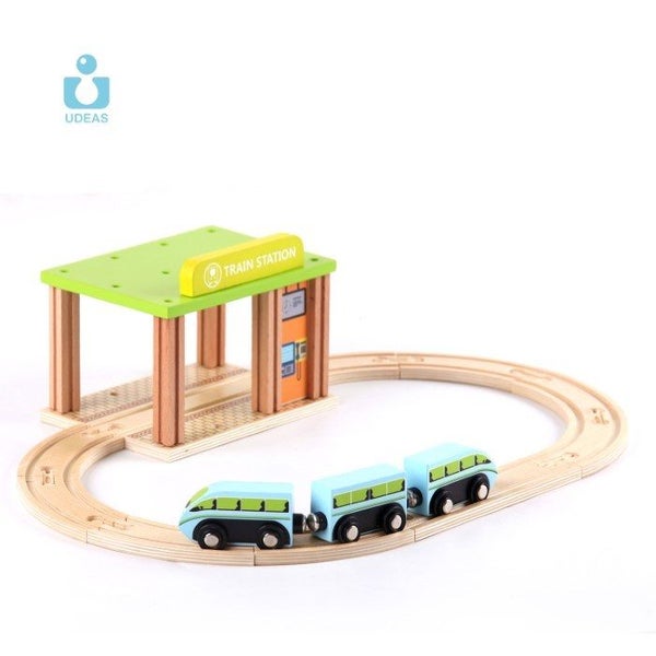 Udeas Qpack Train Station Carousel 2