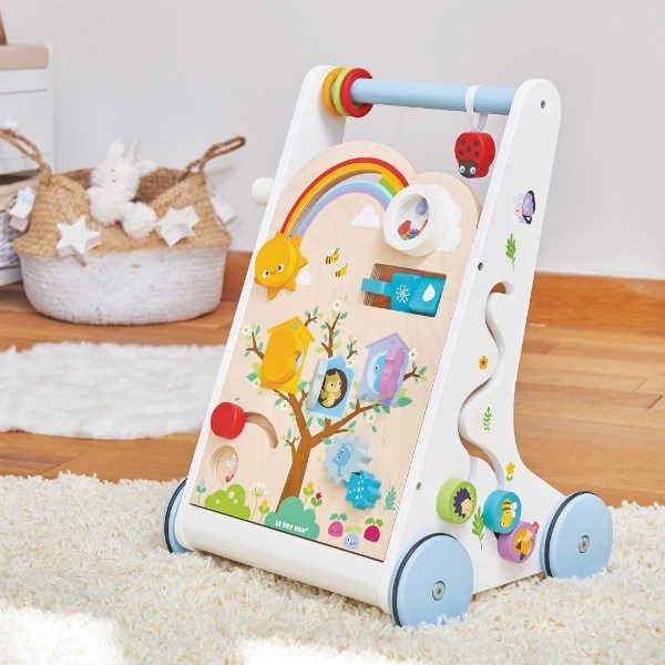 Le Toy Van Activity Walker Carousel 1