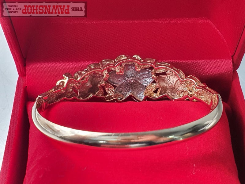 14KT Tricolor Gold Floral Bangle62863232224385114