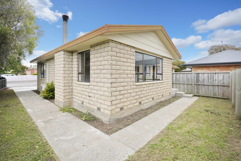 Image 1 of 18