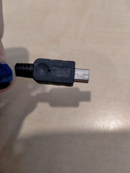USB Mini Charger Cable Carousel 1