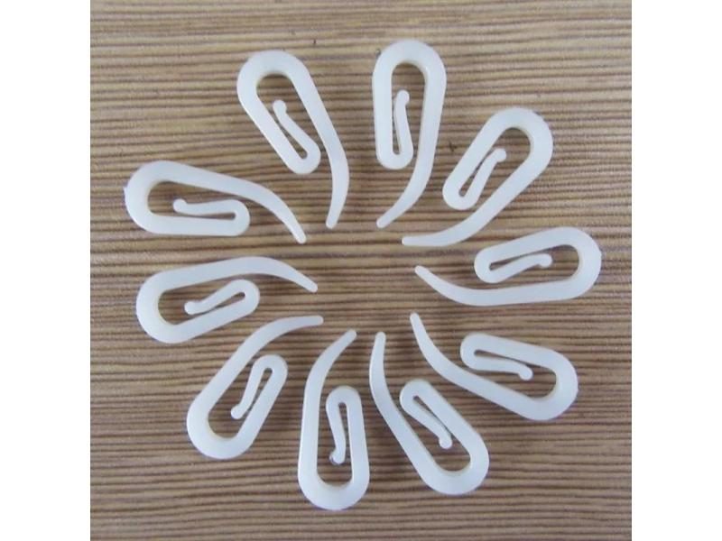 100pcs Pack Plastic Curtain Hooks For Window Tracks Poles Carousel 2