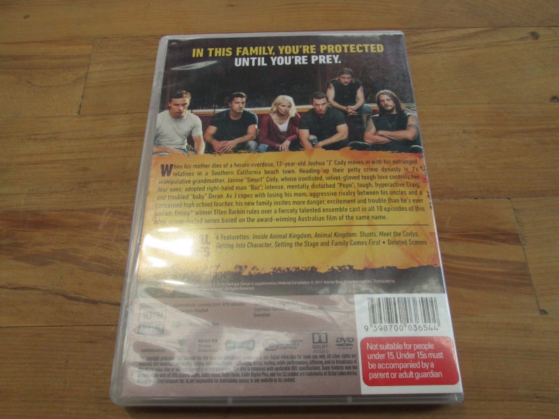 Animal Kingdom - The Complete First Season Carousel 2