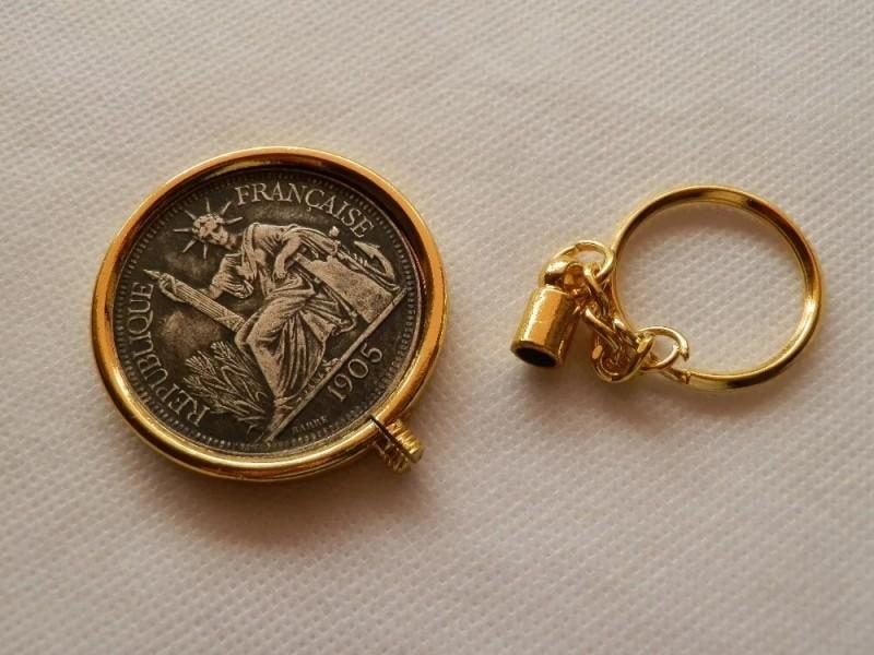 45mm Necklace / Bezel New Challenge Coin Holder Coin Hook Pendant Key Ring Carousel 1