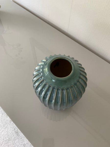 Oval vase Carousel 3