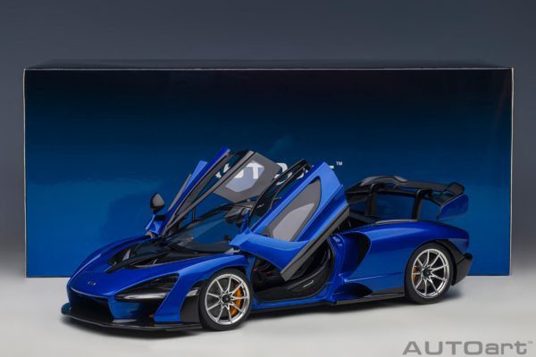 Autoart 76079 1/18 McLaren Senna (Trophy Kyanos) Carousel 16