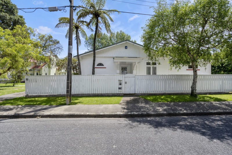 Image 1 of 20