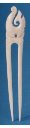 Heru (Comb) - Bone Hook (Small) - Kiwiana Carousel 1