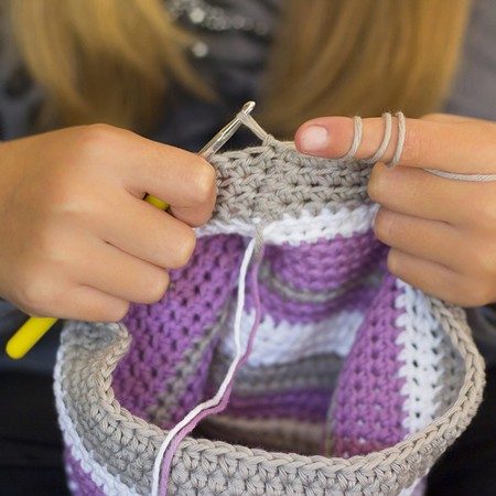 Crochet Hooks Set with Case, 72PCS Full Set Knitting Needle Weave Yarn Kit Ergon Carousel 7