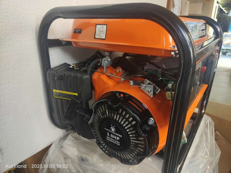CLASSIC MOTOR 4 STROKE GENERATOR Carousel 3