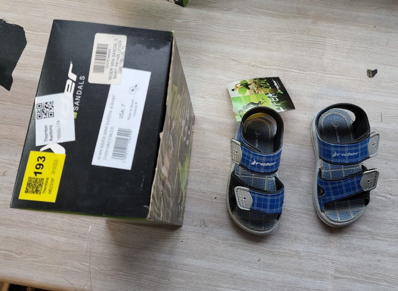 CHILDS BLUE AND GREY WASHABLE & FULLY RECYCLABLE SANDALS SIZE EU 19 20 Carousel 2