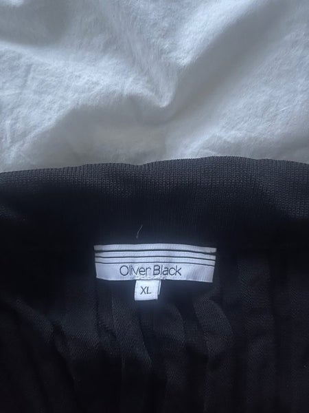 Oliver Black pleated skirt size XL NWOT Carousel 2