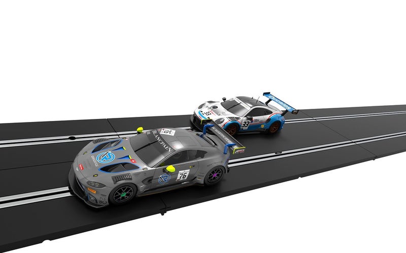 Scalextric ARC AIR set: World GT Carousel 2