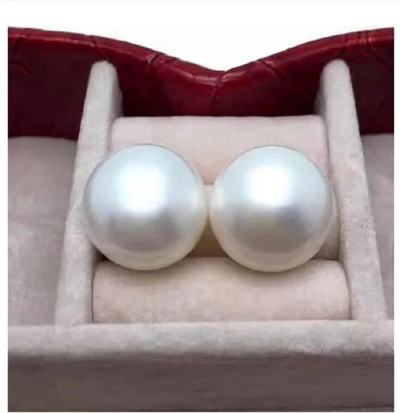 Natural Charming one pieces white 12-13mm South Sea Round Pearls earrings CHK12N Carousel 1