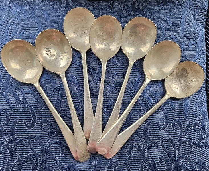 Vintage silver-plated spoon set $1 reserve Carousel 1