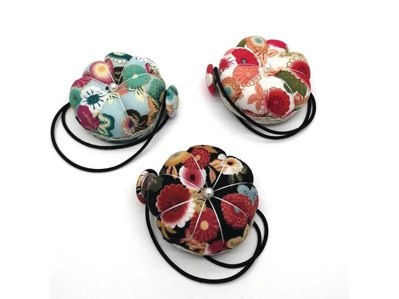 DIY Sewing Needle Pin Cushion Holder Handmade Craft Tailor Needlework Elastic Carousel 2