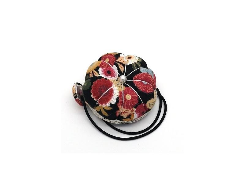 DIY Sewing Needle Pin Cushion Holder Handmade Craft Tailor Needlework Elastic Carousel 1
