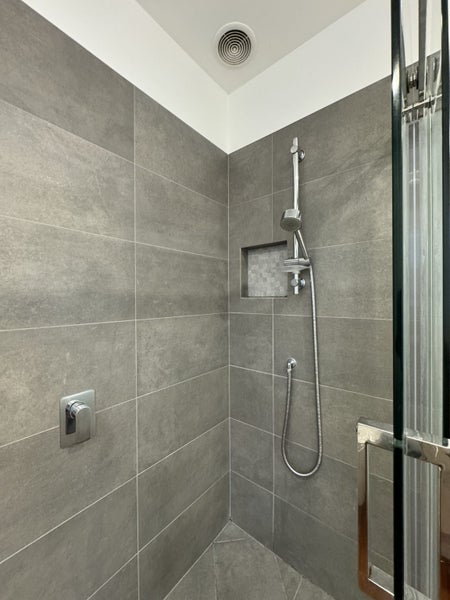Bathroom Shower Slider Mixer Comb $150 Carousel 1