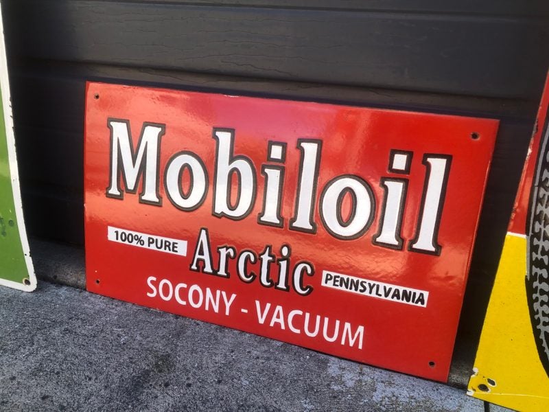 Mobiloil Porcelain Enamel Sign Carousel 1