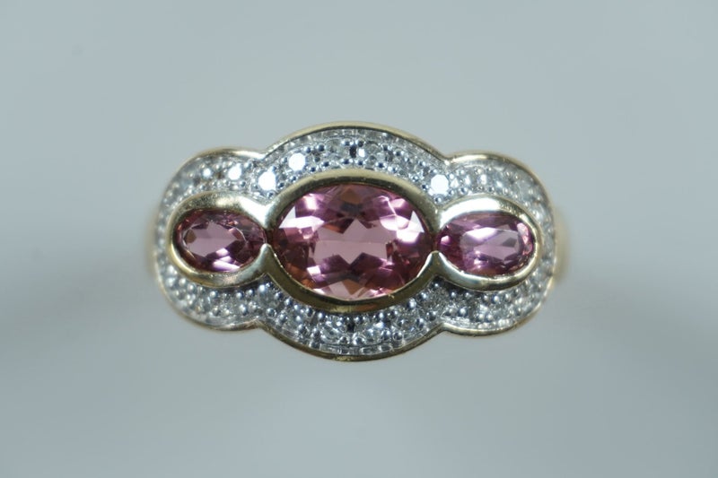 MAGNIFICENT PINK TOURMALINE & DIAMOND 9CT RING Carousel 1