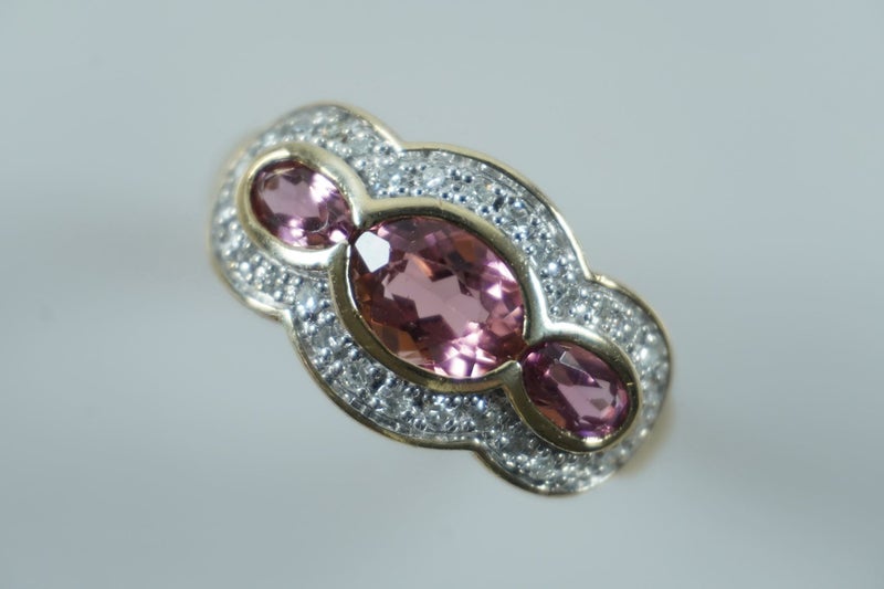 MAGNIFICENT PINK TOURMALINE & DIAMOND 9CT RING Carousel 2