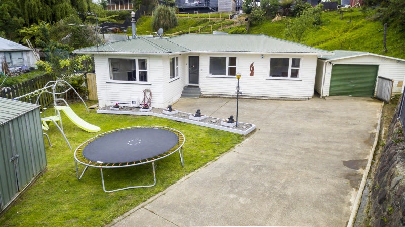 Image 1 of 20