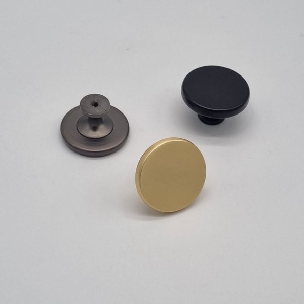 35mm Flat-Top Titanium Grey Cupboard Cabinet Knobs 35x21mm Carousel 7