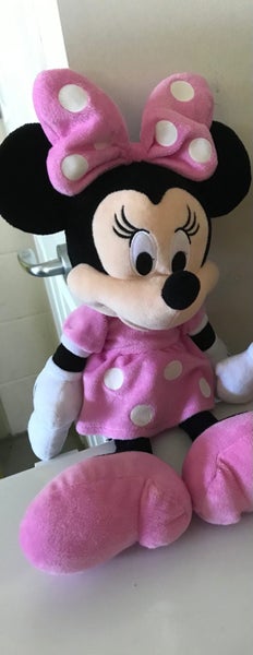 Minnie Mouse Plushy Carousel 1