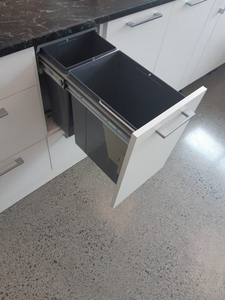 300mm Wide Rubbish Bin Unit with 1 Drawer and DTC Drawer Runner - Melamine White Carousel 1