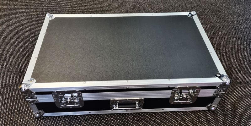Mixer Console Equipment Road/ Carry Case (RC-13) Carousel 1