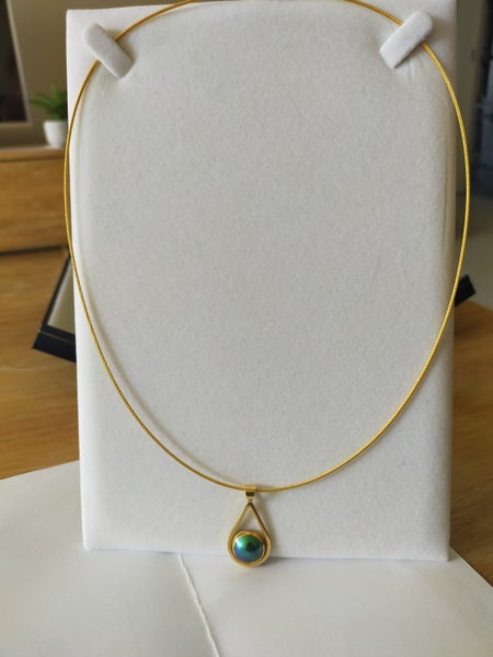 Ladies Necklace Carousel 1