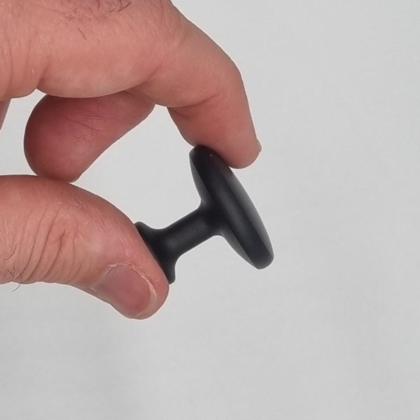 28mm Matte Black Small Lightweight Knob 28x22mm Carousel 1