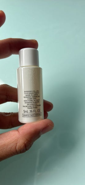 Shiseido benefiance wrinkle smoothing serum Carousel 2