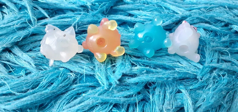 $1 RES Zuru Rainbocorn Soft Toy & x4 Super Minis Carousel 14