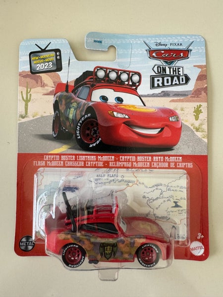Cryptid Buster Duo 1:55 Scale Carousel 1