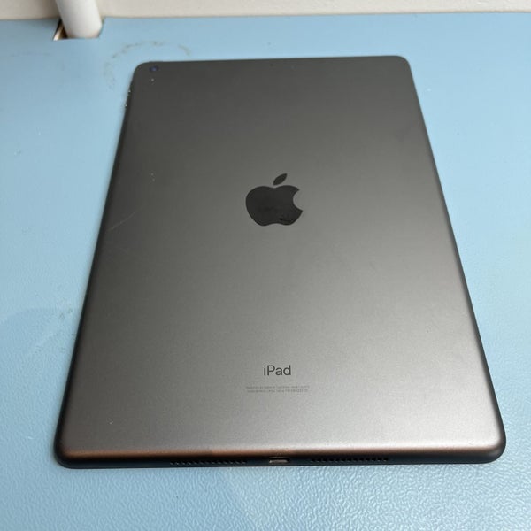 DT Deal! iPad 8 Wifi 32GB Space Grey Carousel 2