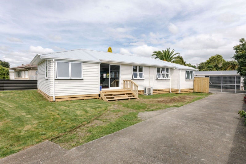 17 Victor Street, Dannevirke, Tararua, Manawatu / Whanganui