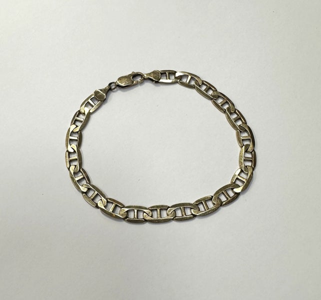 10ct Gold Curb Bracelet Carousel 1
