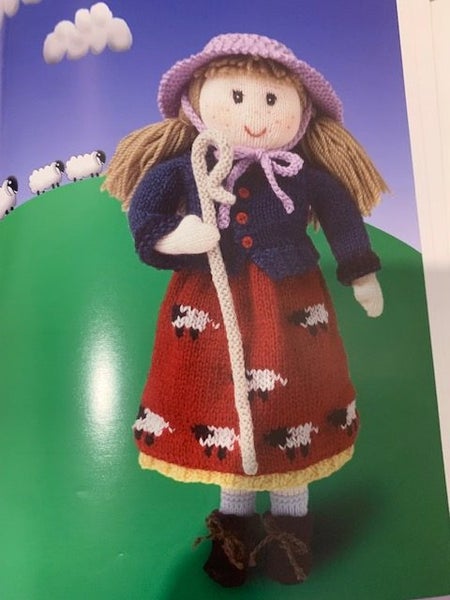 PATONS -NURSERY RHYMES - KNITTING BOOKLET Carousel 10