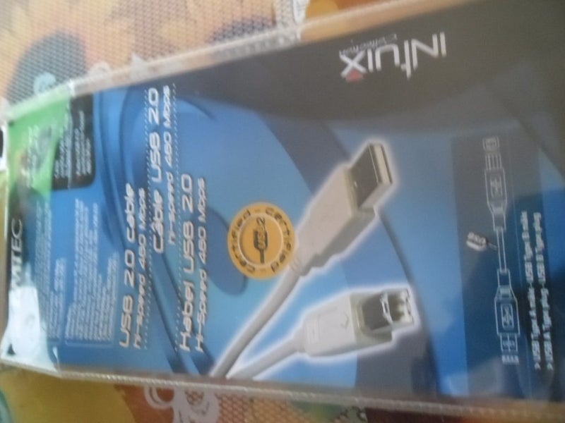 EMTEC - USB 2.0 Cable Carousel 1