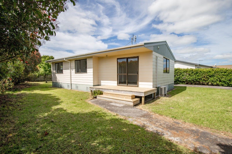 Image 1 of 20