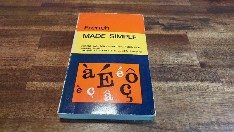 FRENCH MADE SIMPLE BOOK Carousel 1