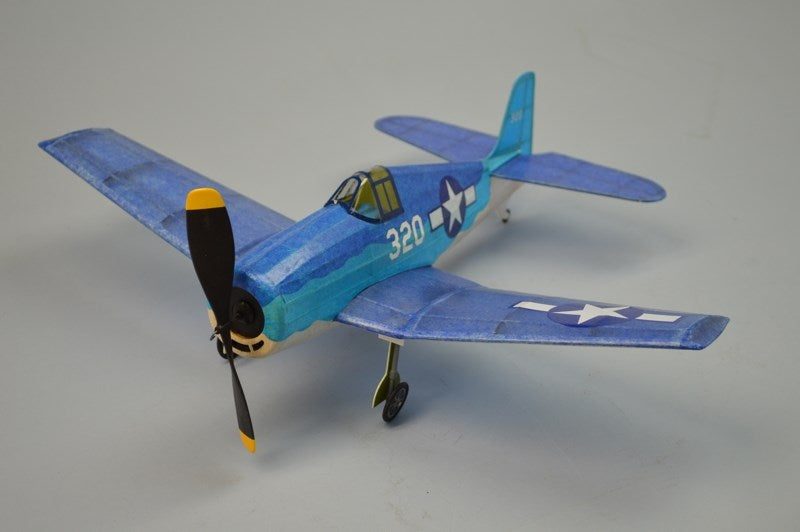 Dumas 237 F6F Hellcat - 18" Balsa Model Kit Carousel 1