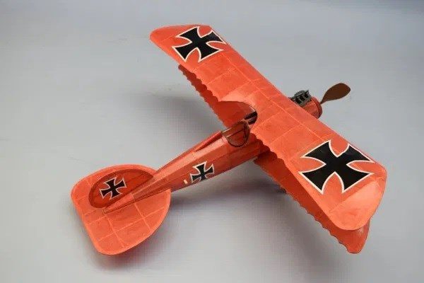 Dumas #232 Plane Kit: 18" Albatros D.V - Rubber Powered Flying Model Carousel 2