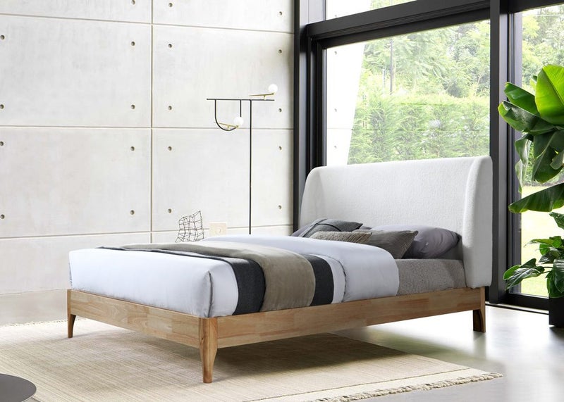 Queen Bed Carousel 1