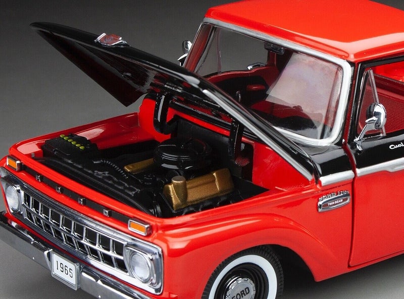 1/18 1965 Ford F-100 Custom Pick-up Carousel 2