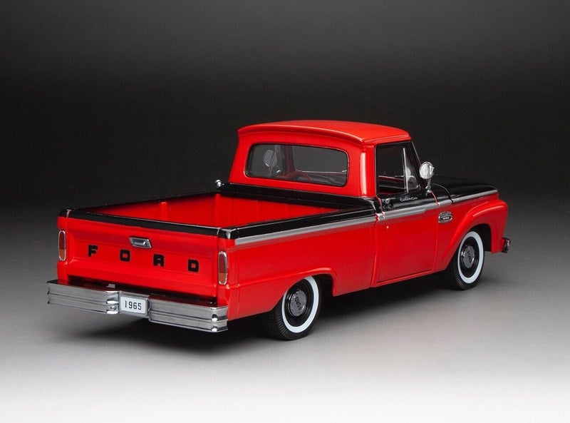 1/18 1965 Ford F-100 Custom Pick-up Carousel 3